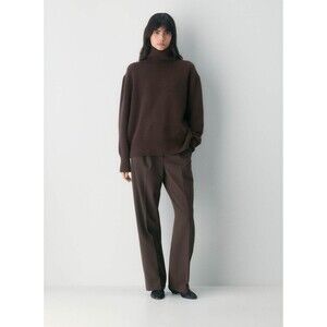 *SOLD* Aritzia Wilfred Effortless (Re)essential Pant 8 Brown Pleated Wide Leg